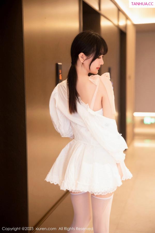   [XiuRen]高清写真图 2023.06.16 No.6933 幼幼 清纯美腿第13张图片